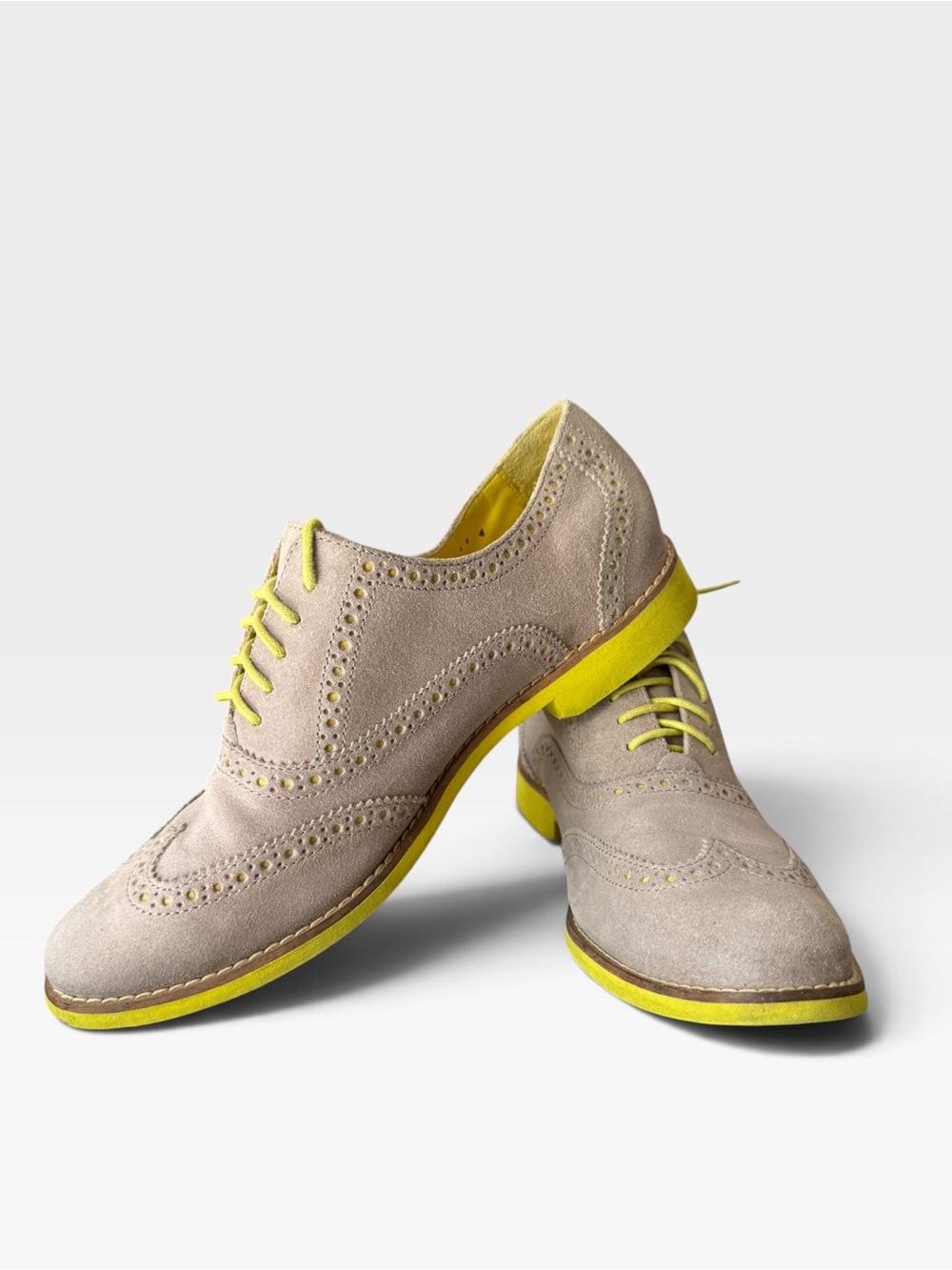 Cole Haan Alisa Wingtip Oxford 8B Tan Suede Neon Yellow Lace Up
